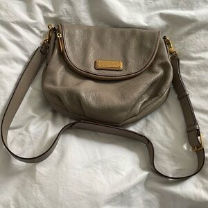 MARC JACOBS MARC BY Crossbody - Classic Q Mini Natasha  Handbags . Color brown